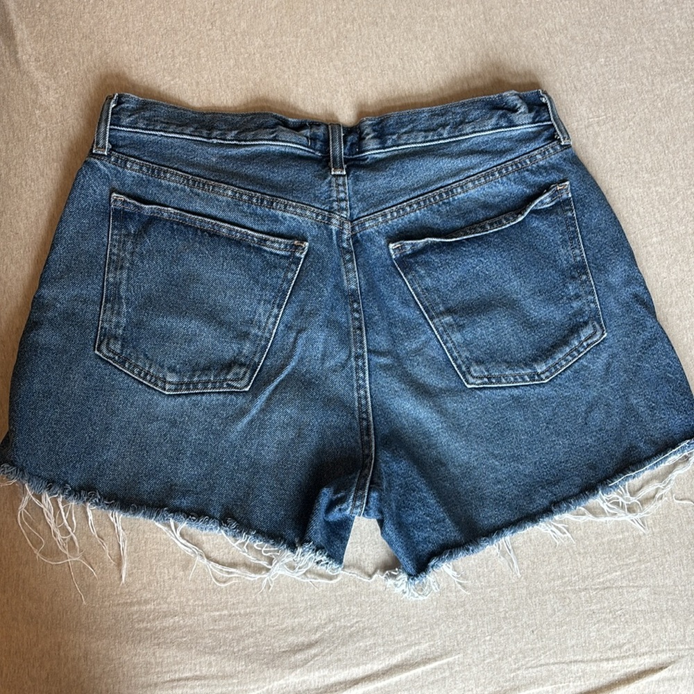 Distressed denim shorts - Picture 2 of 5